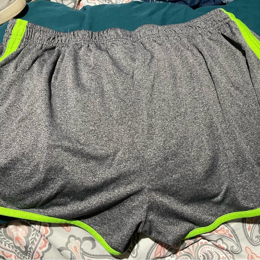 ZonePro Shorts - Picture 2 of 4